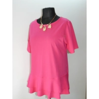 Elegancka Bluzka z falbankami idealna pod żakiet - fuksja